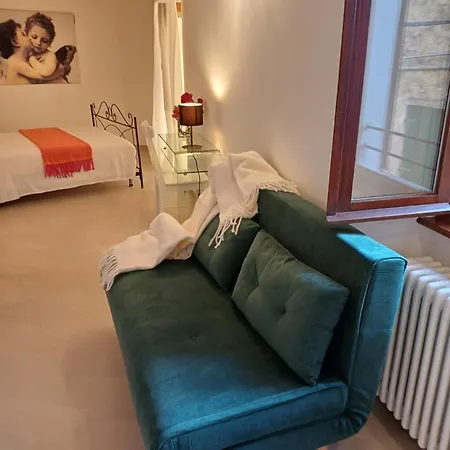 La Piccola Via Delle Rose Faggeto Lario