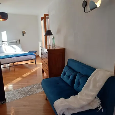 La Piccola Via Delle Rose